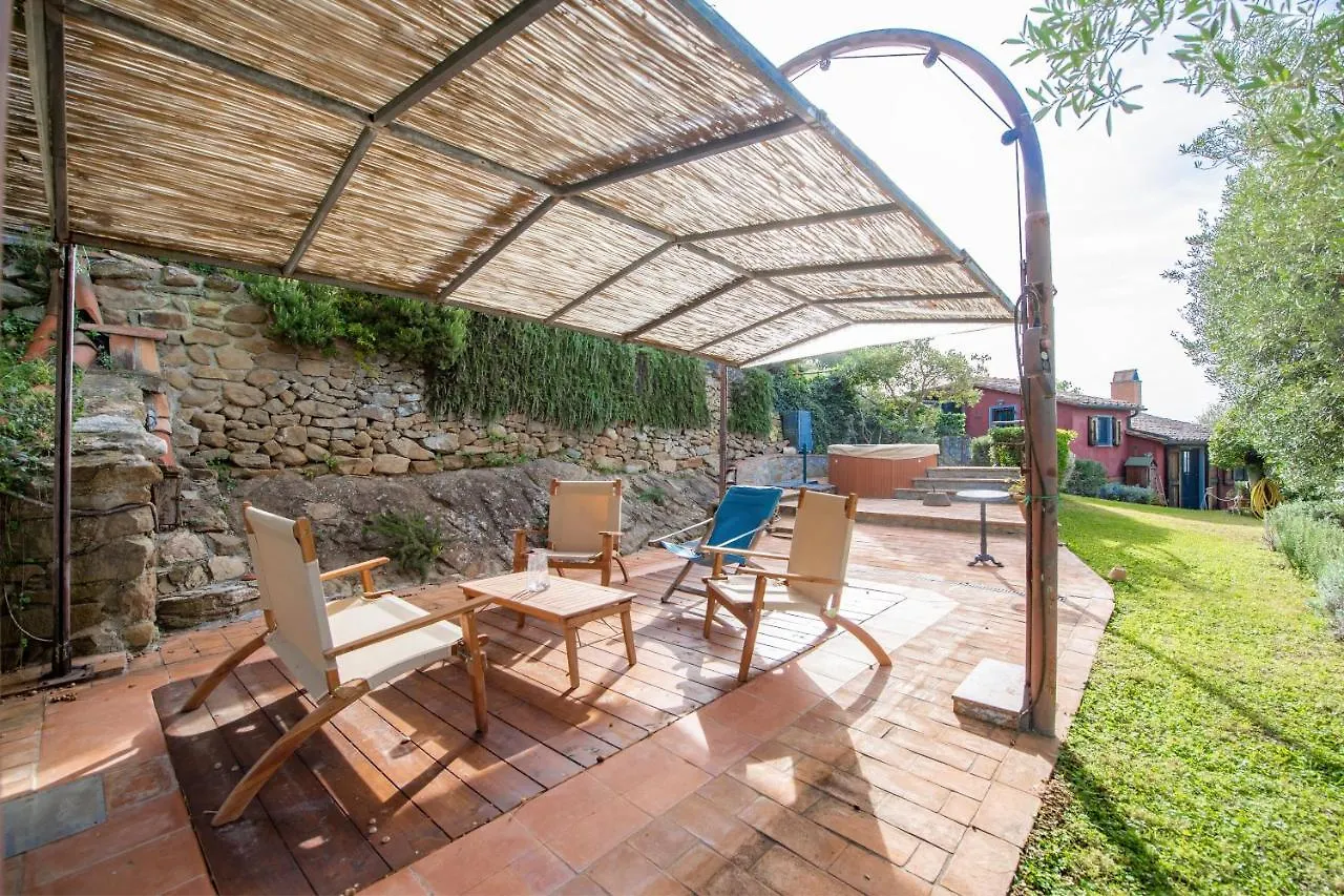Villa Torricelle: Tuscan Retreat with Infinity Pool and Sea View Pancole Italy