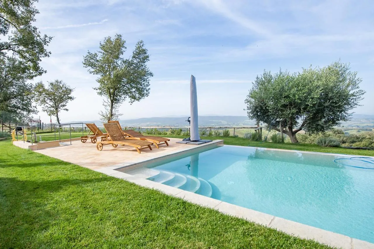Villa Torricelle: Tuscan Retreat with Infinity Pool and Sea View Pancole Italy