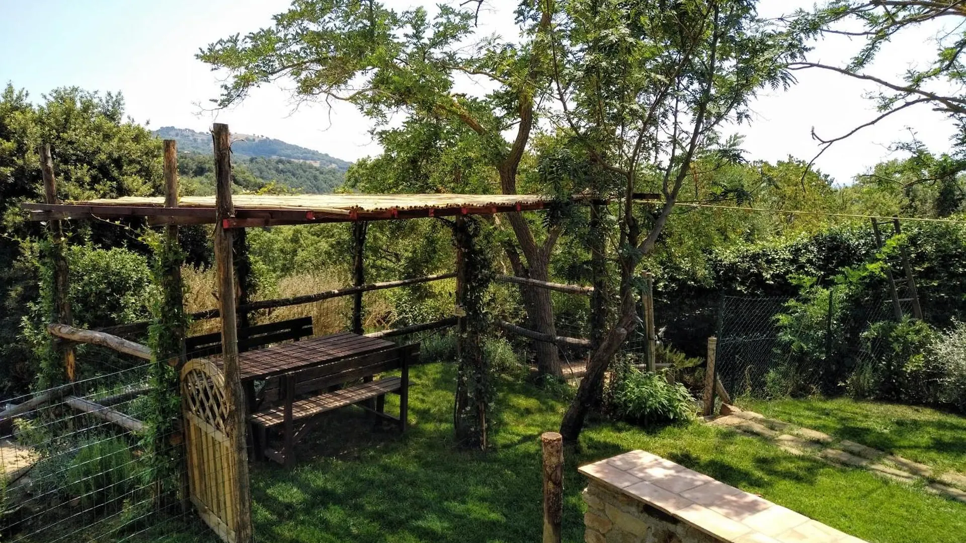 Villa Torricelle: Tuscan Retreat with Infinity Pool and Sea View Pancole