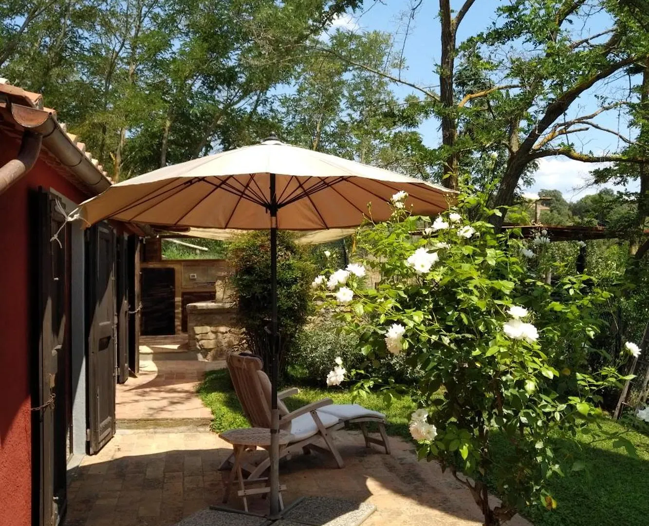 Villa Torricelle: Tuscan Retreat with Infinity Pool and Sea View Pancole